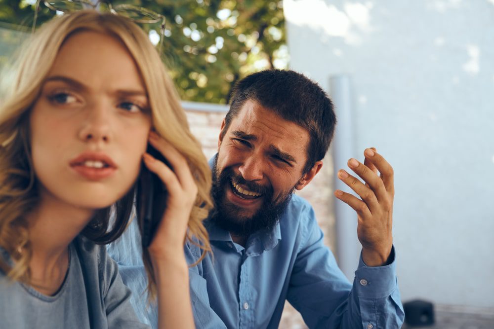 signs of an insecure man